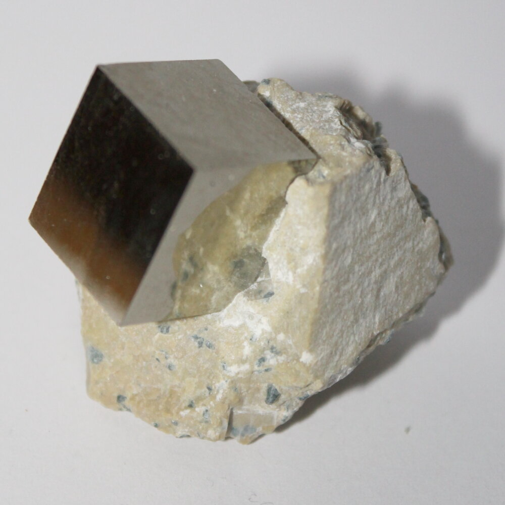 Кристалл Пирита на породе, коллекционный минерал "True Stones" - фотография № 3
