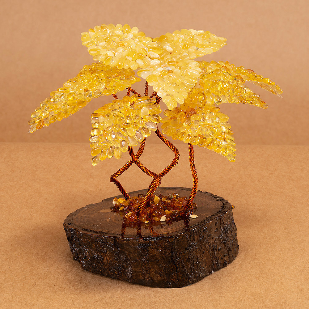Небольшое сувенирное денежное дерево с листьями из натурального янтаря - фотография № 1
