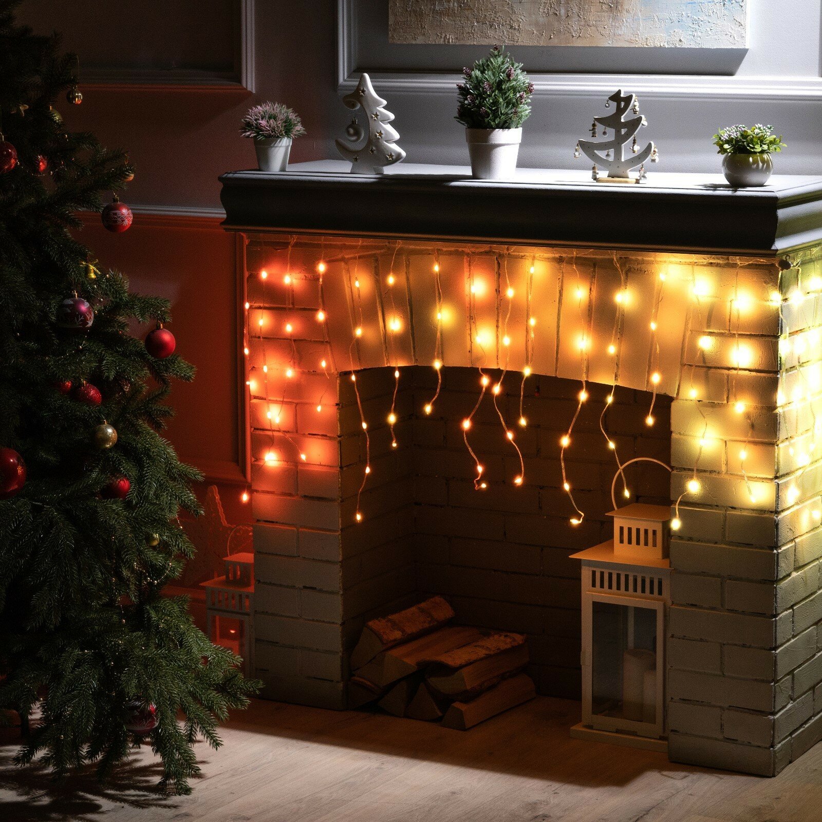 фото Умная гирлянда «Бахрома» 3 × 0.4 м роса, IP20, серебристая нить, 144 LED, пульт ДУ, приложение, свечение RGB, USB