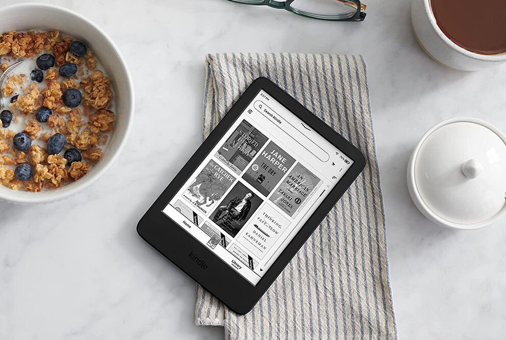 Электронная книга Amazon Kindle 11 2022 16 Гб black Ad-Supported + фирменная обложка