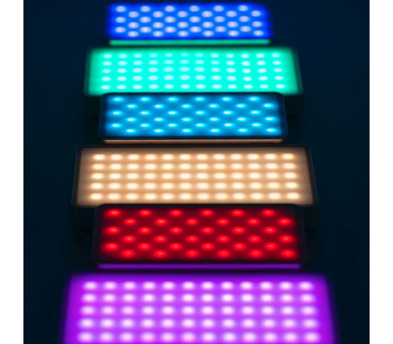 Осветитель Viltrox Retro 12X, 2500-8500К, RGB, 12 Вт