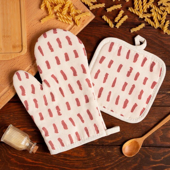 фото Кухонный набор (2 предмета) Доляна «Тенденция», цвет красный, прихватка 17х17 см, варежка 26х16 см, 100% п/э, 7620663