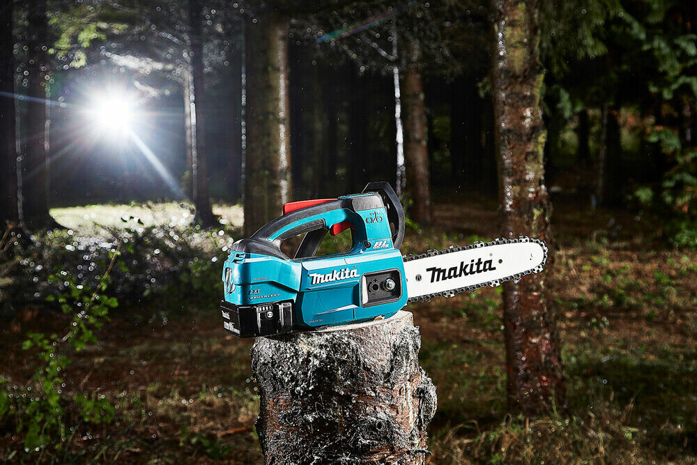 Аккумуляторная бензопила Makita DUC254Z, Румыния - фотография № 5