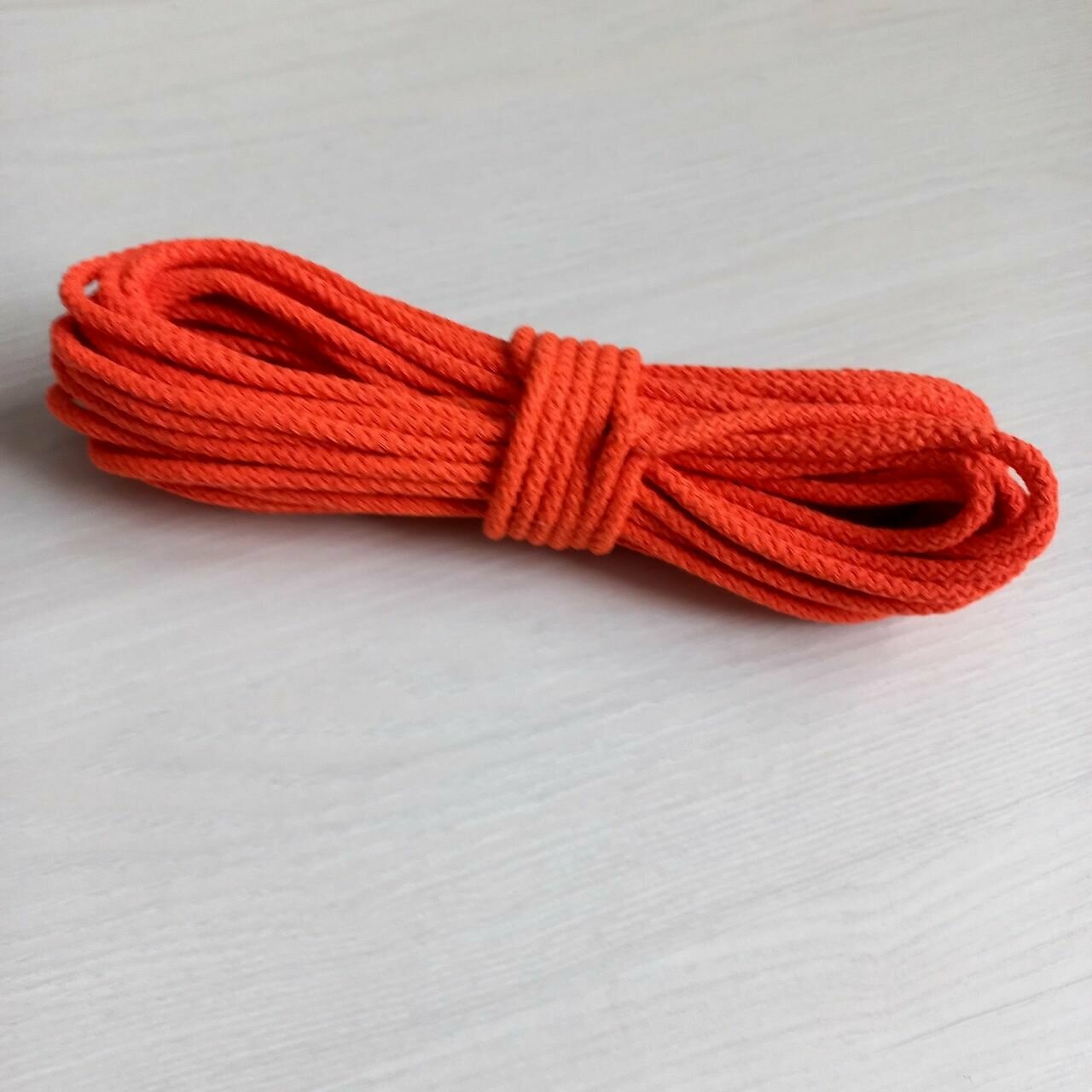 Веревка бытовая/шнур вязаный с сердечником 5мм /хозяйственно-бытовой - фотография № 3