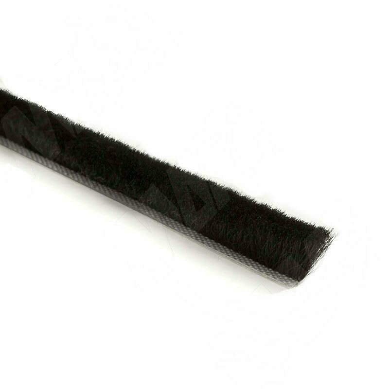 фото Уплотнитель щеточный для шкафов-купе 6x7 мм, черный, 18 метров