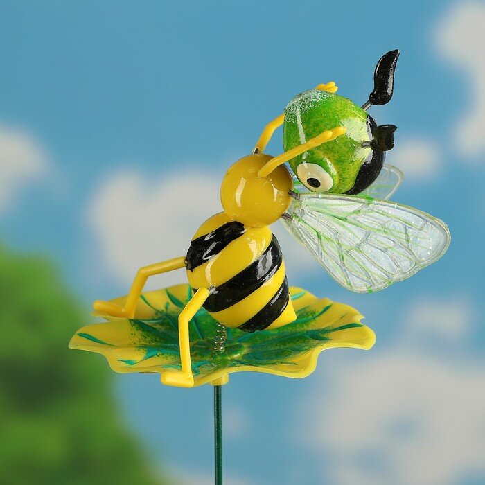 Штекер садовый "Пчелка на листочке" 60см, - фотография № 3
