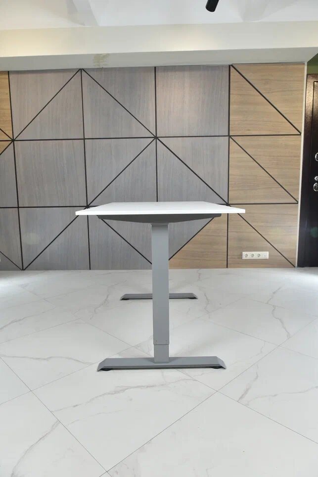 Письменный стол, Компьютерный стол STOLSTOYA регулируемый для работы сидя и стоя атлант серый, с электроприводом, столешница ЛДСП Белая 145x80x122 см - фотография № 16