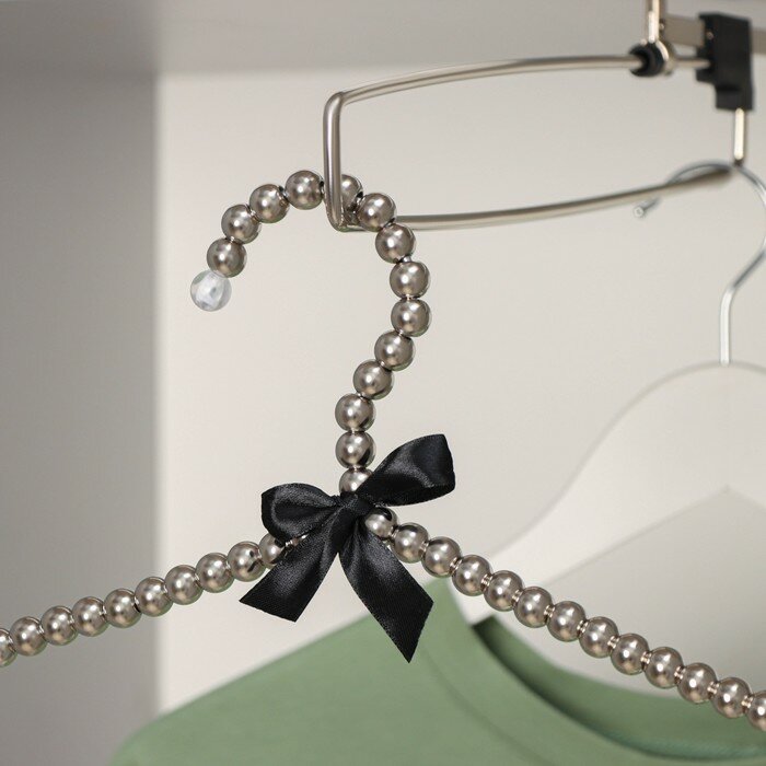 Вешалка для одежды LaDо́m «Серебряный Жемчуг», 40×21 см, цвет серый - фотография № 2