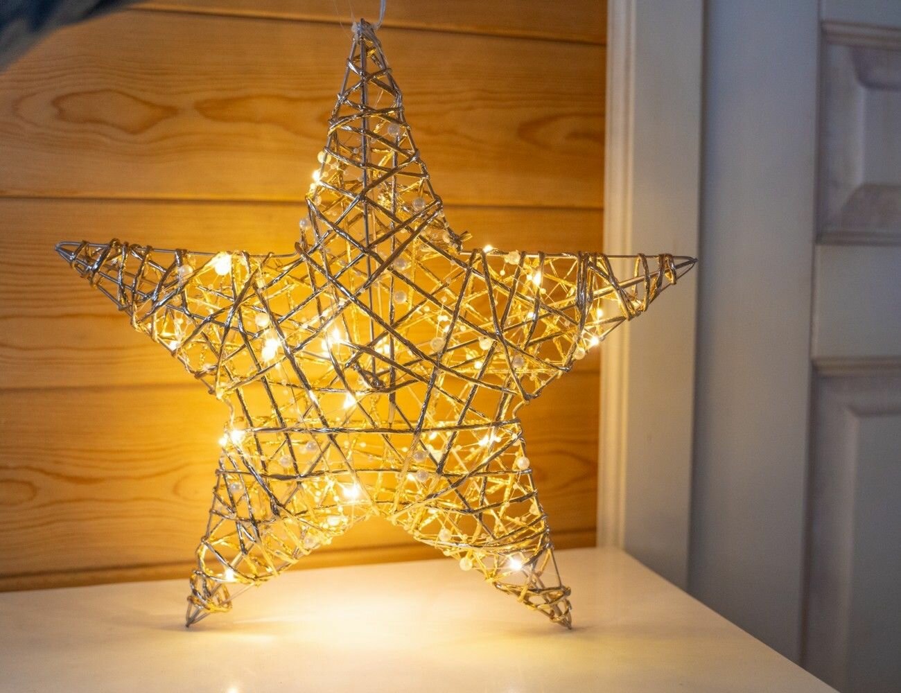 Светящаяся звезда тесситура доро большая золотая 30 тёплых белых mini LED-огней 40 см таймер батарейки Koopman International
