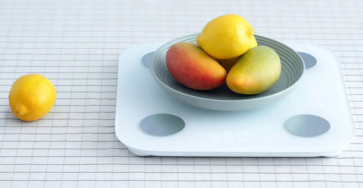 Умные весы напольные Xiaomi Mi Body Composition Scale 2, белые - фотография № 5