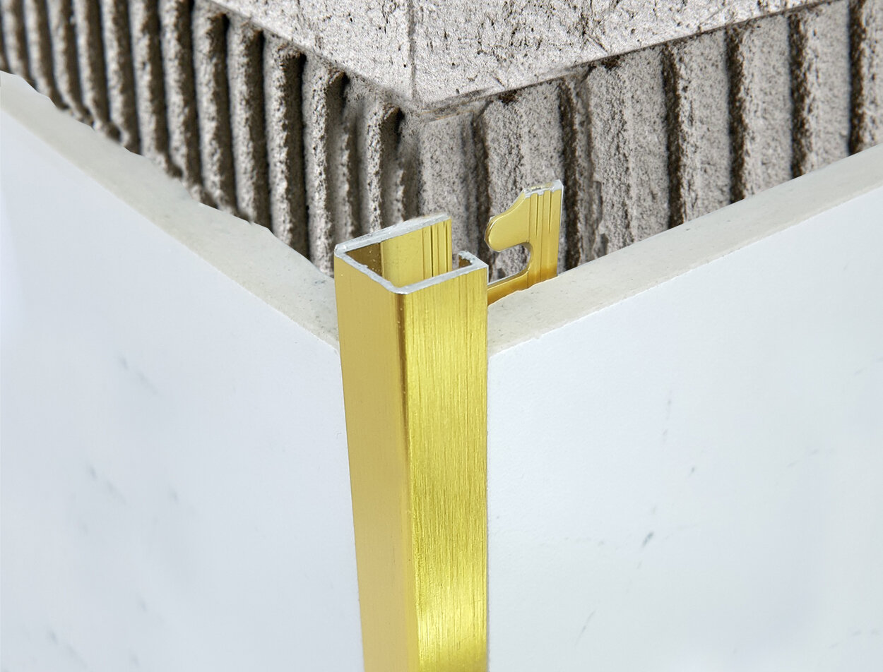 PROJOLLY SQUARE - Прямоугольный универсальный профиль из алюминия шлифованного. Цвет золото. Размер 10 мм. длина 2.7 метра. PROGRESS PROFILES