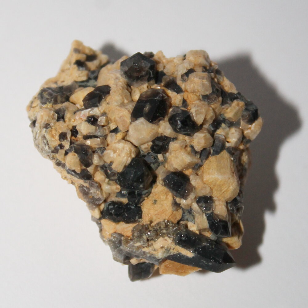 Кристалл мориона на полевом шпате, коллекционный образец "True Stones" - фотография № 2