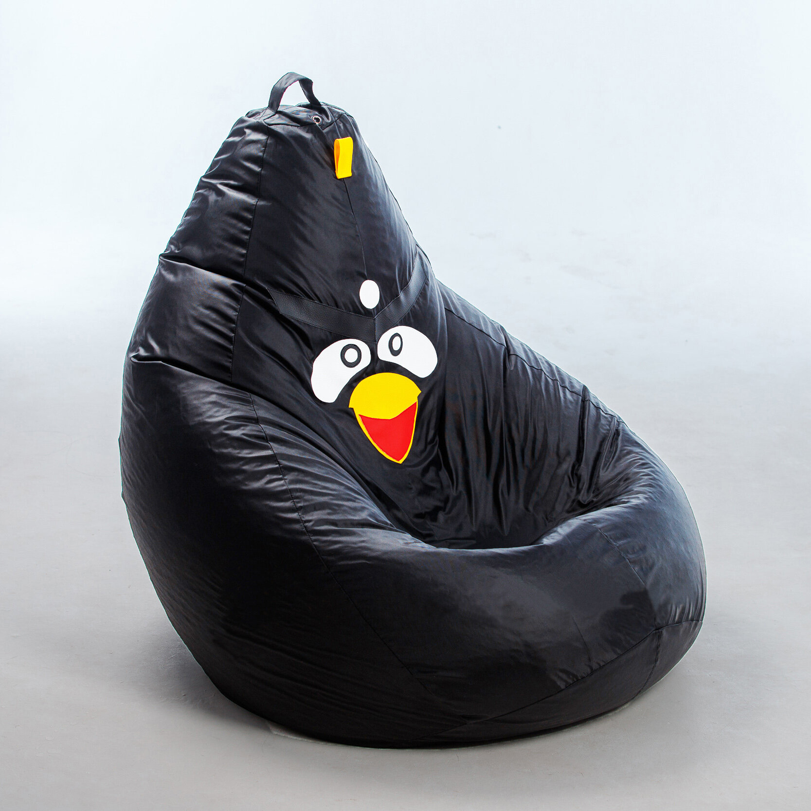 Кресло-мешок Angry Birds Bomb 135х95см Размер XXXL, из Deswpo Milky черная птичка Энгри Бердс - фотография № 2