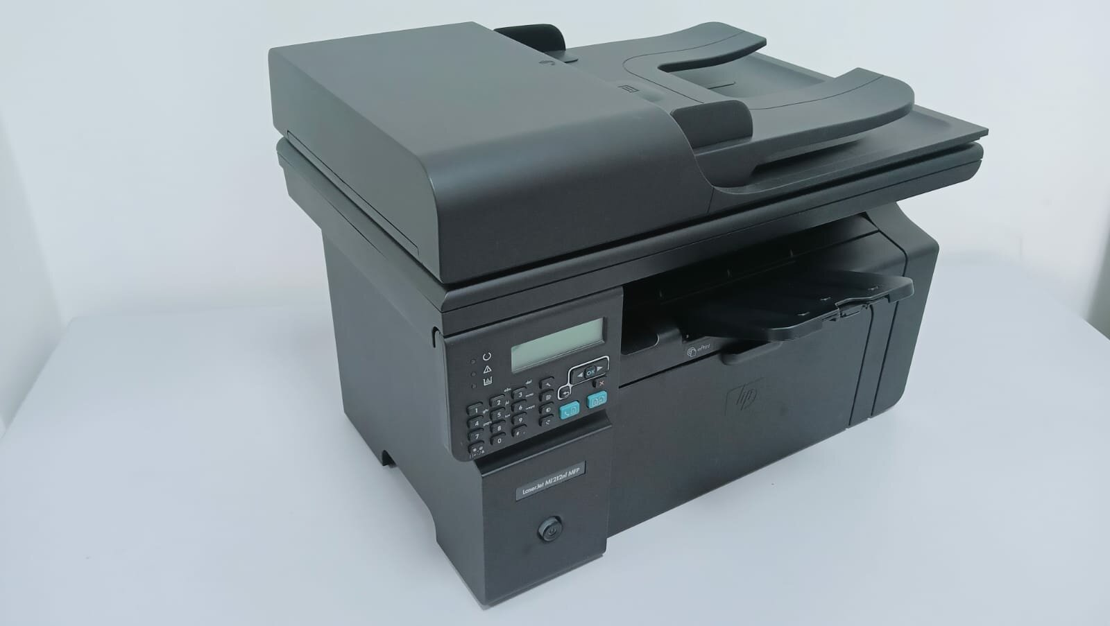 МФУ HP LJ Pro M 1212 nf (принтер/сканер/копир)