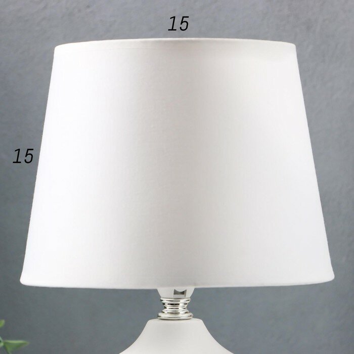 Классические RISALUX Лампа настольная 16734/1WT E14 40Вт белый h.32см - фотография № 3