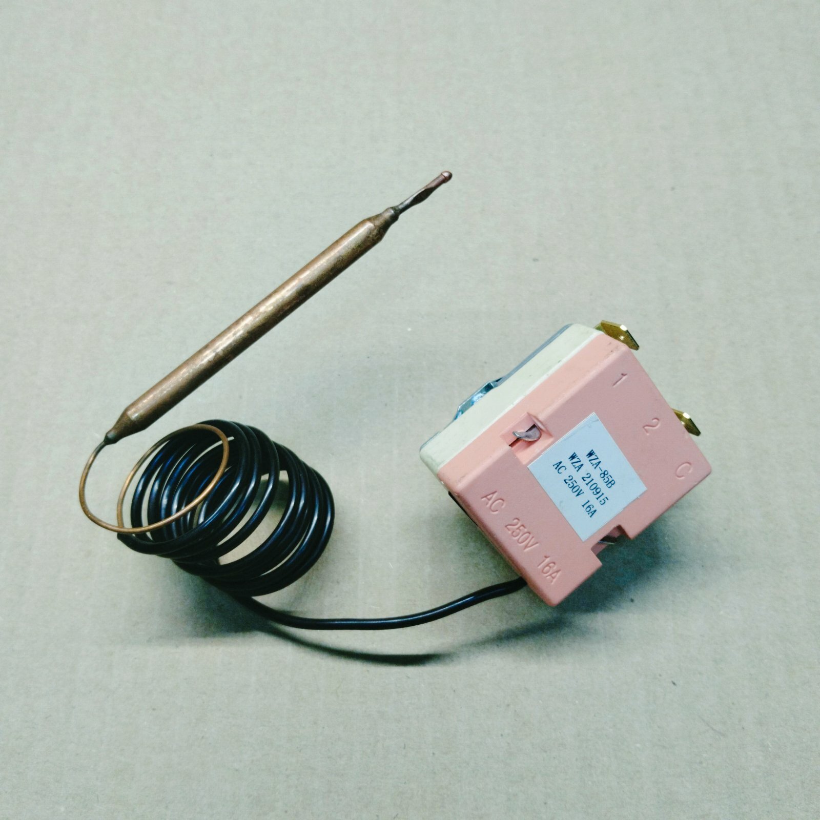 Термостат капиллярный WZA-85B для водонагревателей - фотография № 1