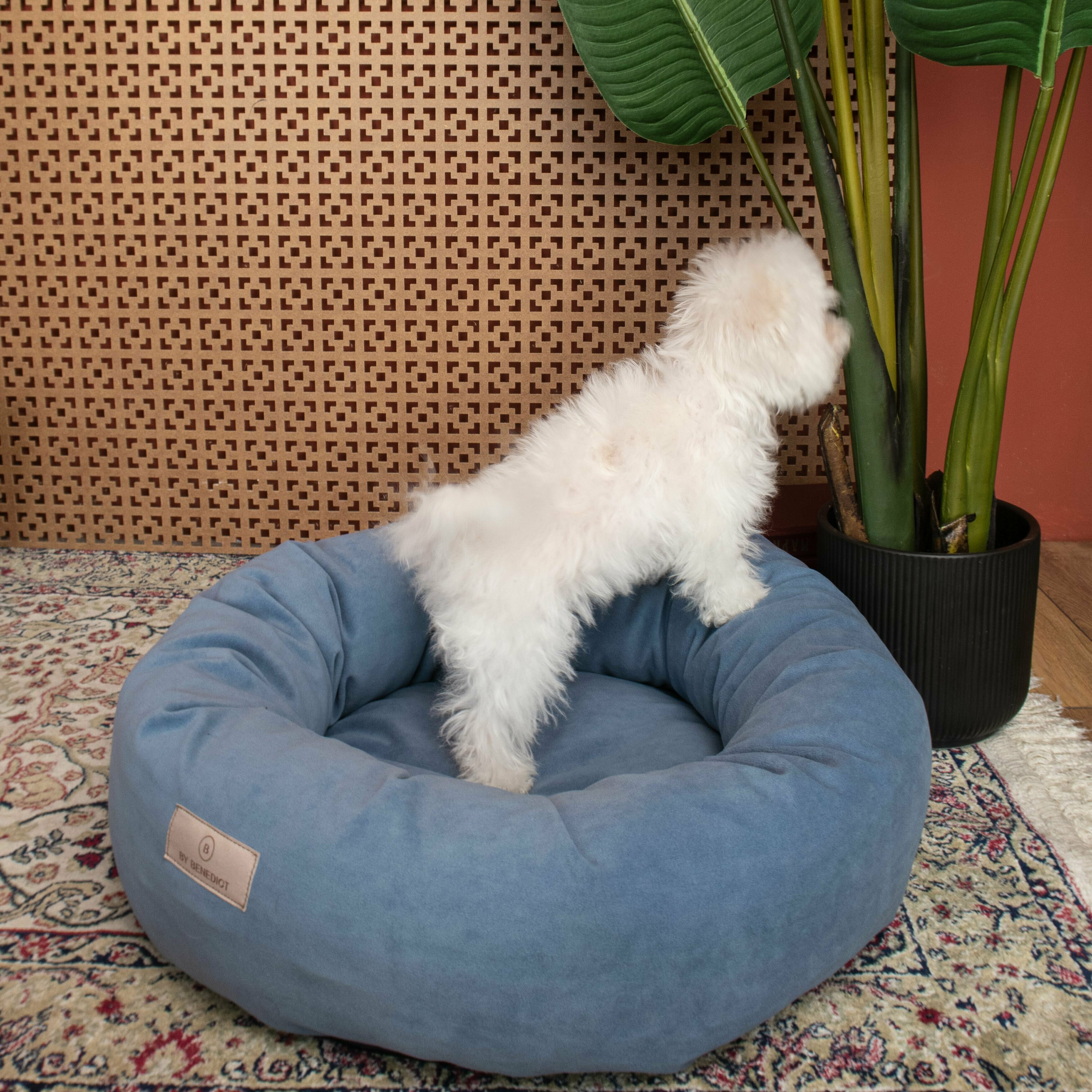 Лежанка для собак и кошек ByBenedict круглая бублик, размер S 50х50х18, место внутри - 30х30 - фотография № 1