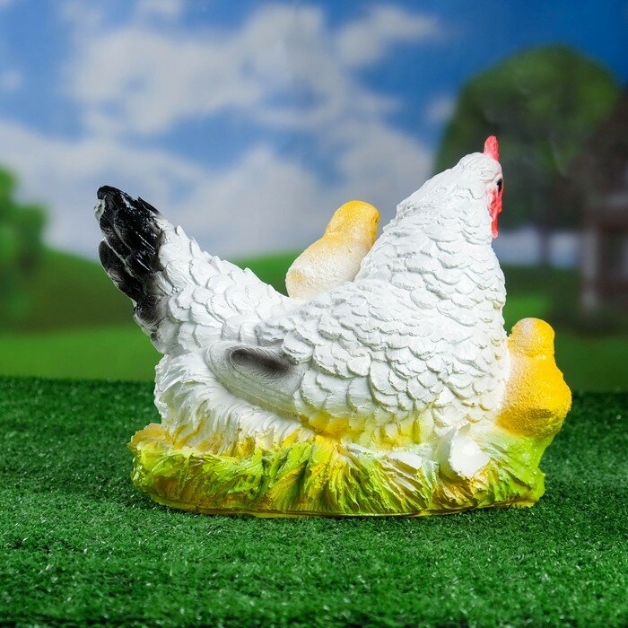 Хорошие сувениры Садовая фигура "Курица наседка с цыплятами" белая, 28х21см - фотография № 3