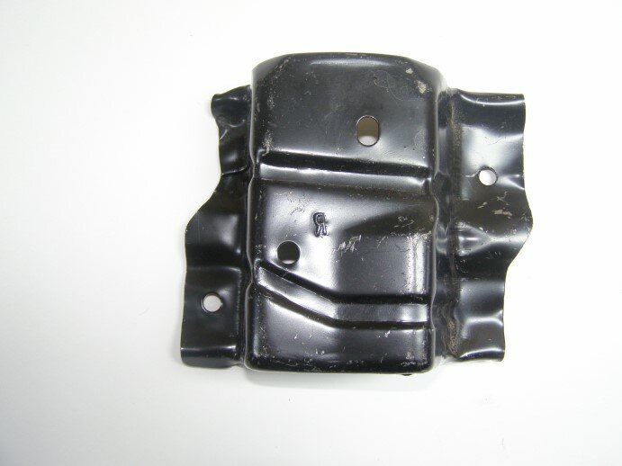 фото Кронштейн усилителя перед. бампера Geely MK прав.