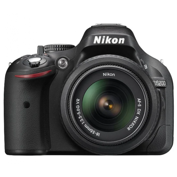 Nikon D5200 Kit 18-55 мм f/3.5-5.6