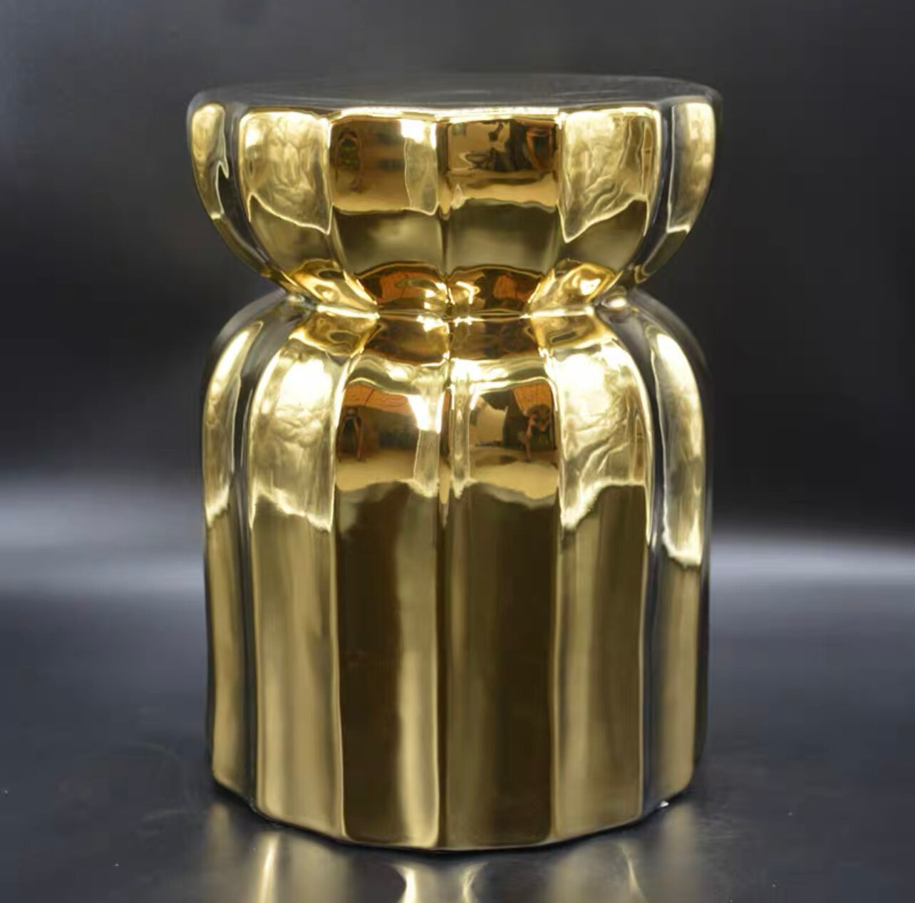 Керамический кофейный столик 33*44 см (золото)
