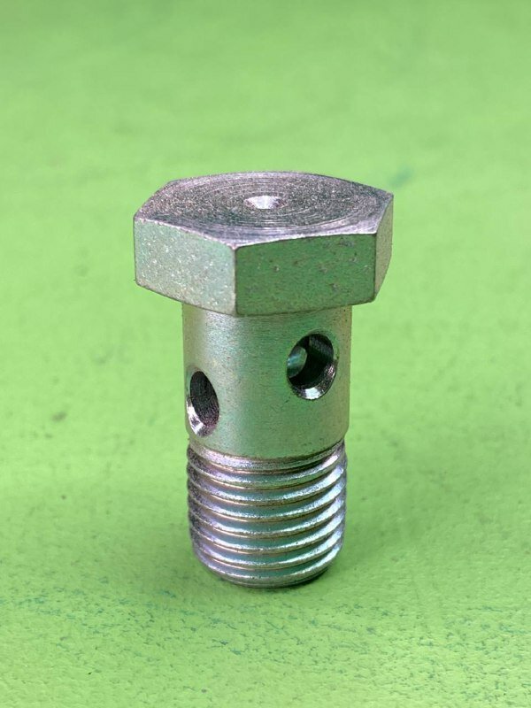 фото болт топливный !полый \MAN