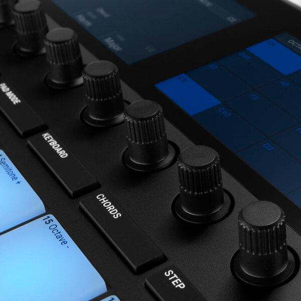 MIDI-контроллер Native Instruments Maschine Mk3