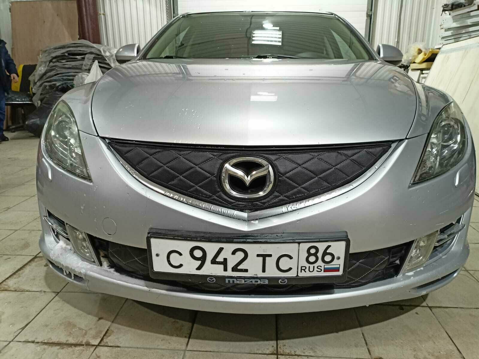 Утеплитель решетки радиатора Premium зимний для Mazda 6 2009 -2013 II (GH) Рестайлинг Строчка Чёрная Ромбы