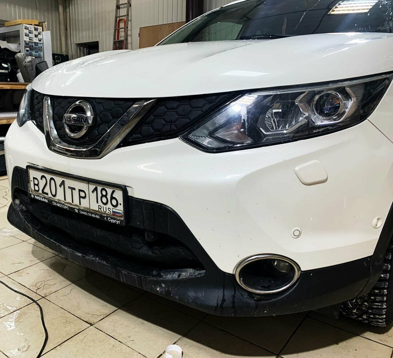 Утеплитель радиатора для Nissan Qashqai 2013-2019 Комплект 4 детали с Парктрониками