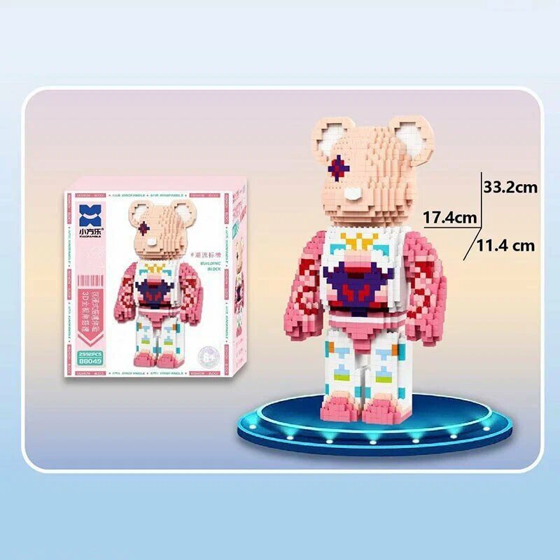 Конструктор 3D Bearbrick медведь солнечный 2592 мини деталей 33 см. 88049