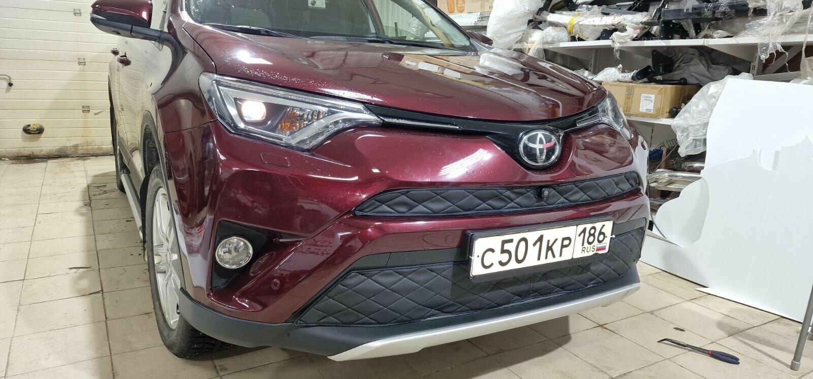 Утеплитель радиатора для TOYOTA RAV 4 XA40 2015-2019 С камерой