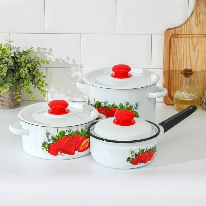 Набор посуды Клубника садовая, 3 предмета: кастрюли 2/3,5 л; ковш с крышкой 1,5 л, индукция, цвет белый