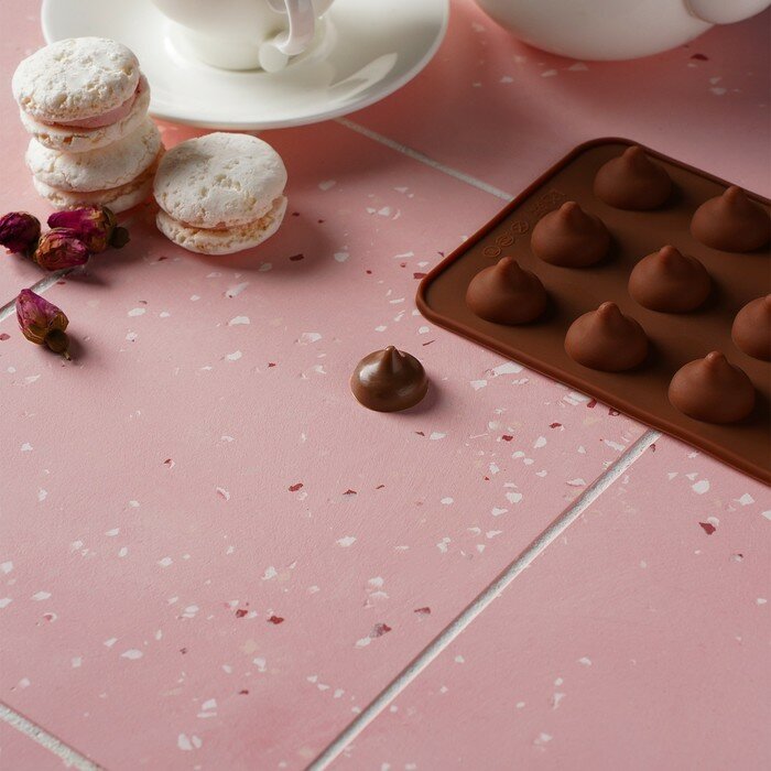 Форма силиконовая для шоколада Доляна «Трюфель», 20,5×10,5 см, 15 ячеек (d=2,2 см), цвет шоколадный - фотография № 4