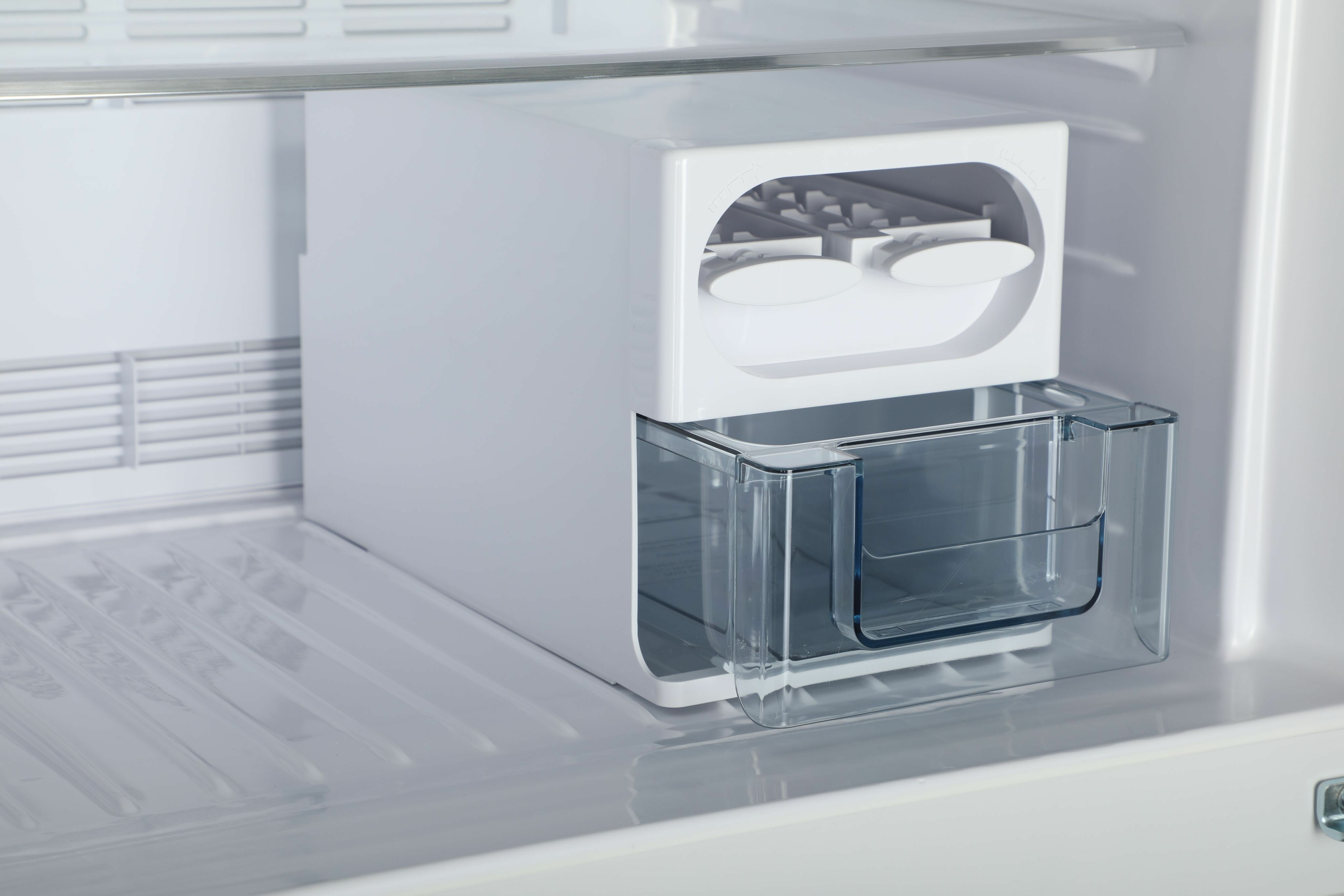 Холодильник Hitachi R-V540PUC7 BSL двухкамерный серебряный бриллиант - фотография № 9
