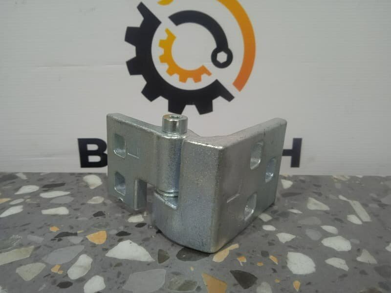 Петля левой двери Mercedes Benz A9737200737