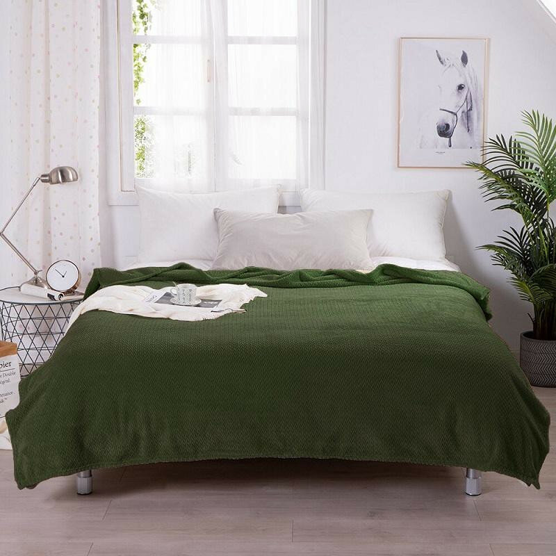 фото Плед однотонный из микрофибры TANGO SPIGA SP-24 темно-зеленый 150х200