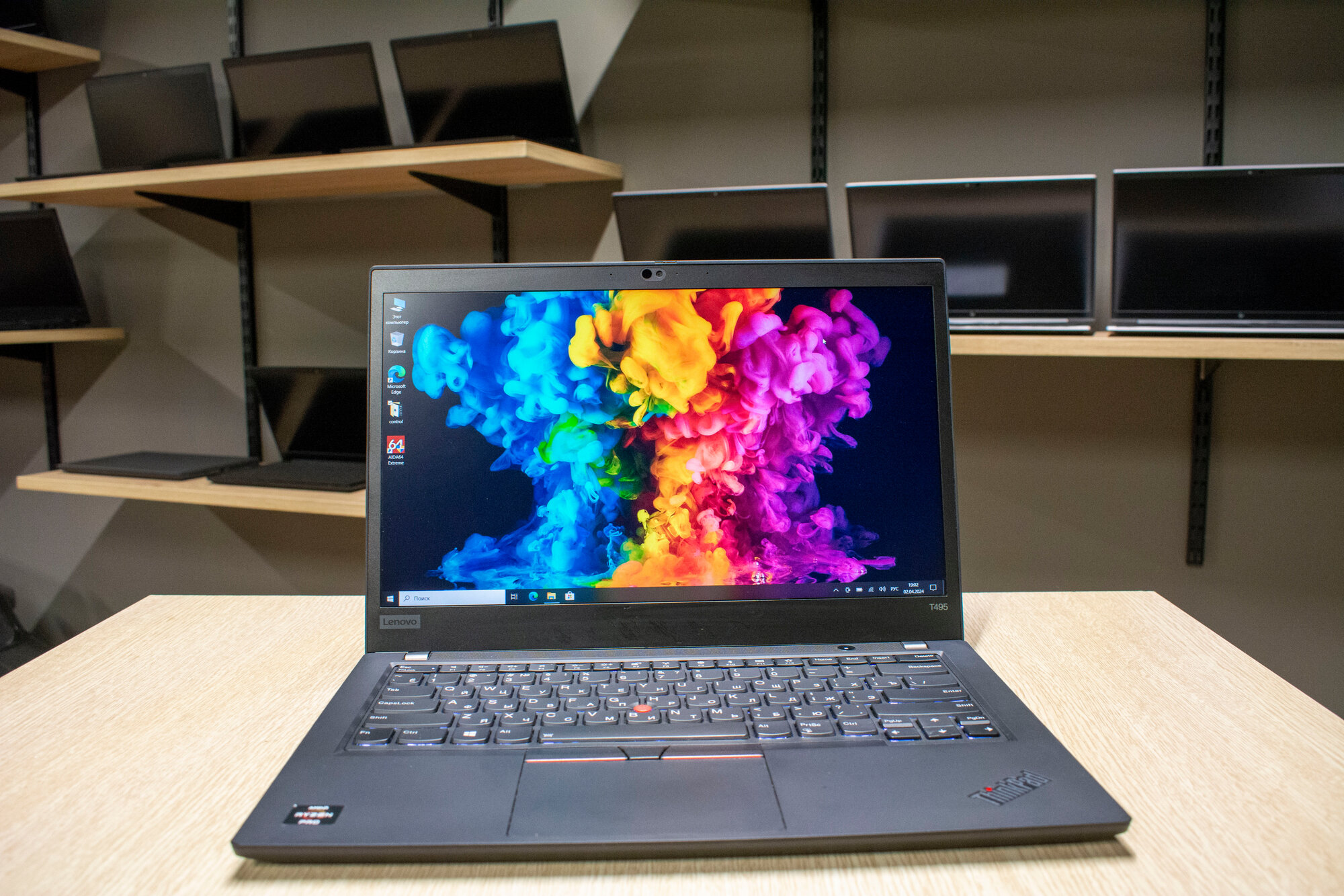 Lenovo ThinkPad T495 (14", 1920×1080 IPS, Ryzen 7 3700U 2.30GHz, ram 16гб, ssd 512гб, AMD Radeon Vega 10, Windows 10pro x64)