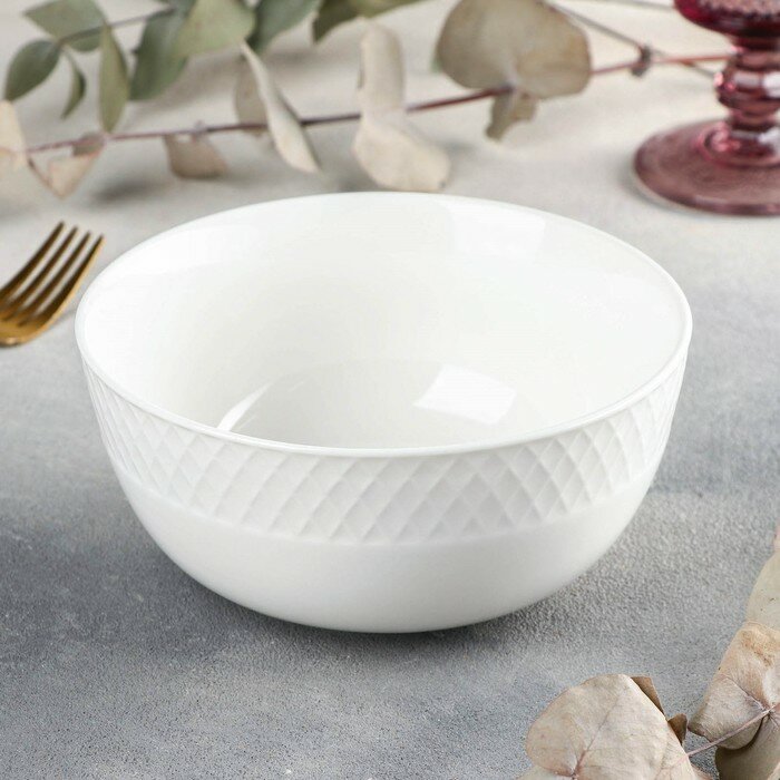 фото Салатник фарфоровый Wilmax «Юлия Высоцкая», 900 мл, d=16 см, цвет белый