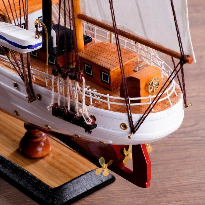 Корабль сувенирный «Проводник», 3 мачты, белый борт, чёрная подставка, белые паруса - фотография № 8