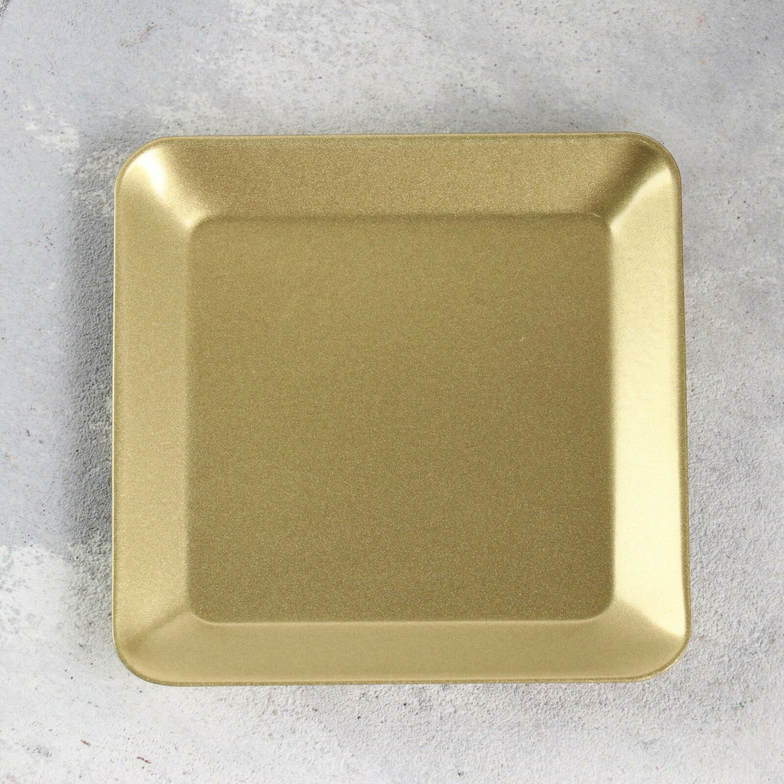 Подсвечник "Тарелка квадратная" металл на одну свечу, 10х1,1 см, золотой - фотография № 3