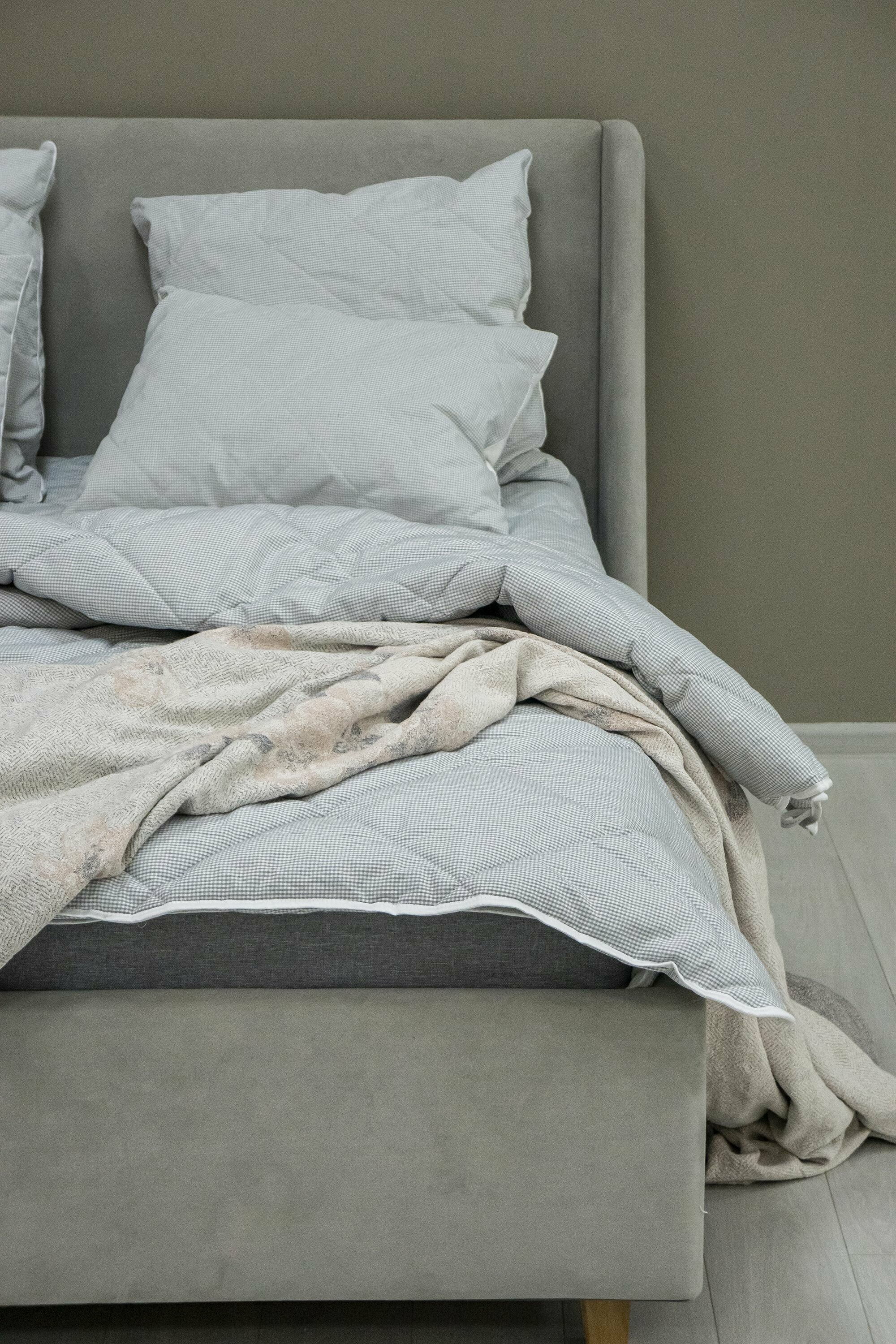 Одеяло 140х205 всесезонное 1,5 спальное ARMOS Laught Тик/Микрофибра, полиэфирное волокно 270 г/м2 - фотография № 5