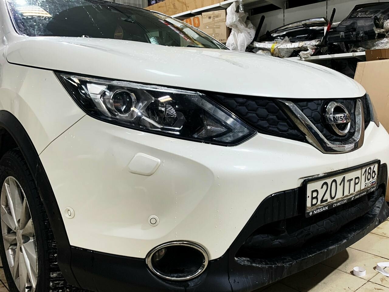 Утеплитель радиатора для Nissan Qashqai 2013-2019 Комплект 4 детали с Парктрониками