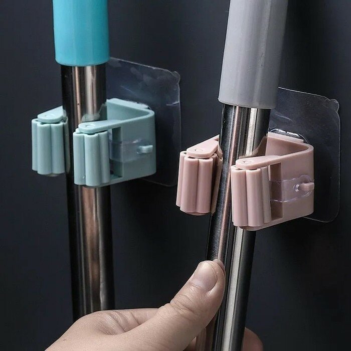 фото Держатель для уборочного инвентаря на липучке Доляна, 2,8×5×4,5 см, липучка 5,5×5,5 см, цвет белый