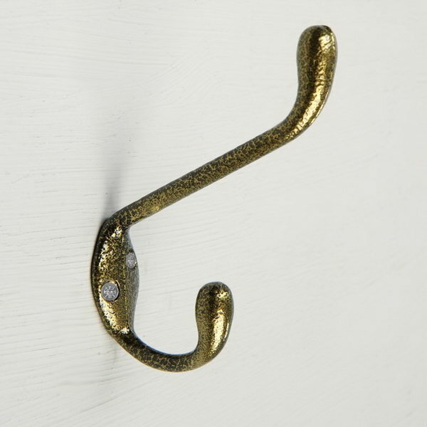 Крючок мебельный двухрожковый КМ05BS, цвет золото на черном - фотография № 1