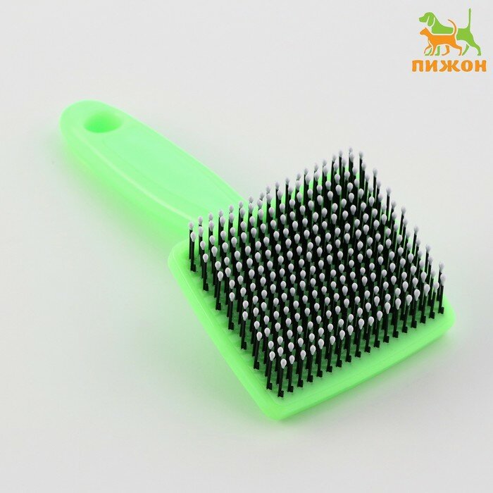 фото Пуходерка пластиковая мягкая с закругленными зубьями, малая, 6 х 13,5 см, зелёная