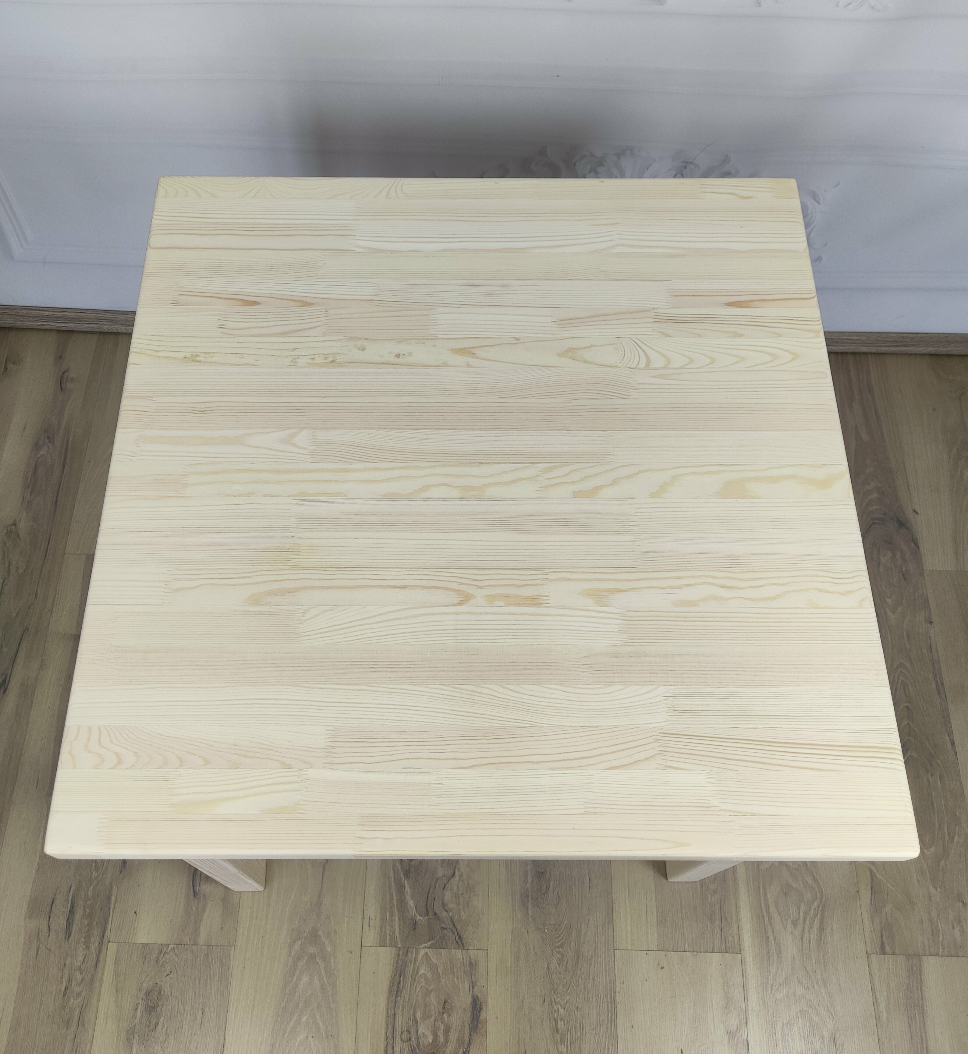 Стол кухонный Классика с квадратной столешницей из массива сосны 40 мм, 75х75х75 см, без покрытия - фотография № 2