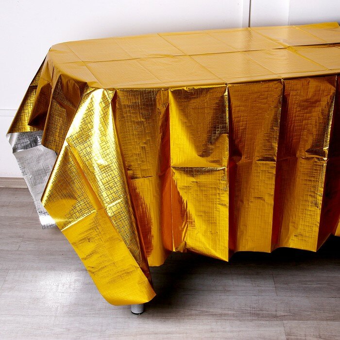 Скатерть фольгированная 137 × 183 см, золотая - фотография № 1