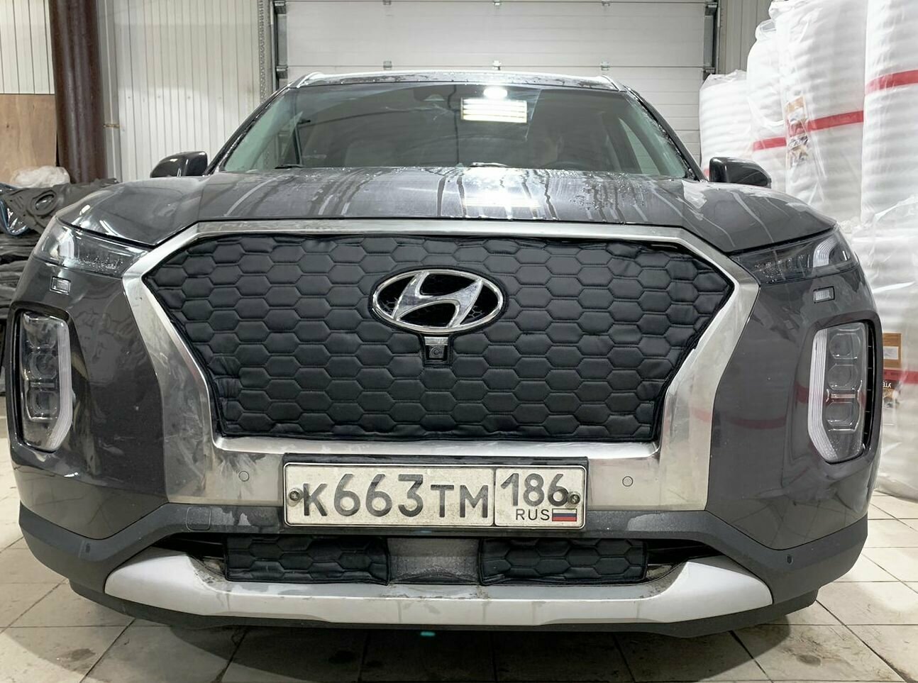 Новинка Утеплитель радиатора для Hyundai Palisade 2018-2021 С Камерой и Радаром Дизайн Соты