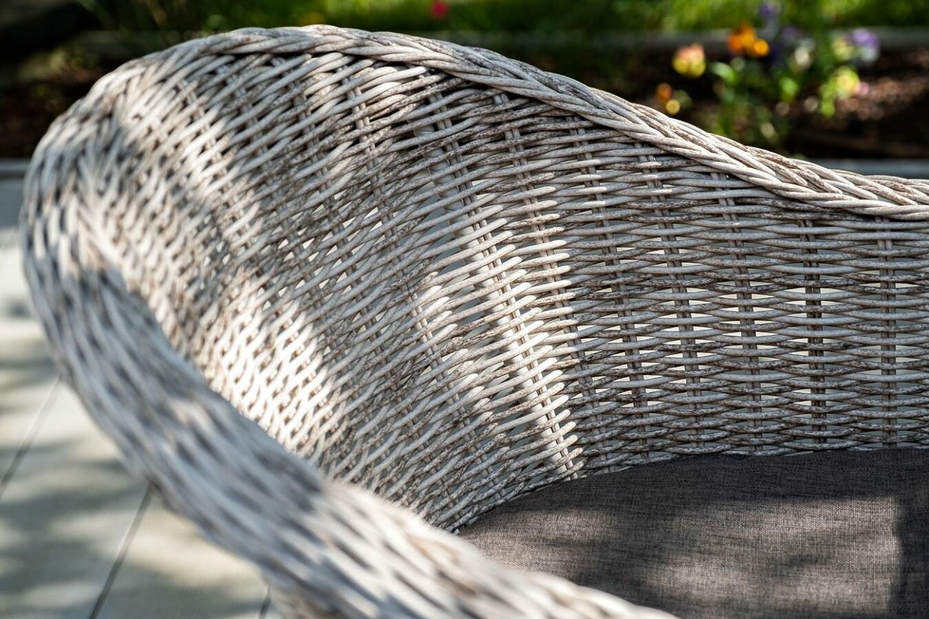 Плетеное кресло Равенна бежевый с серой подушкой 4SIS - фотография № 5