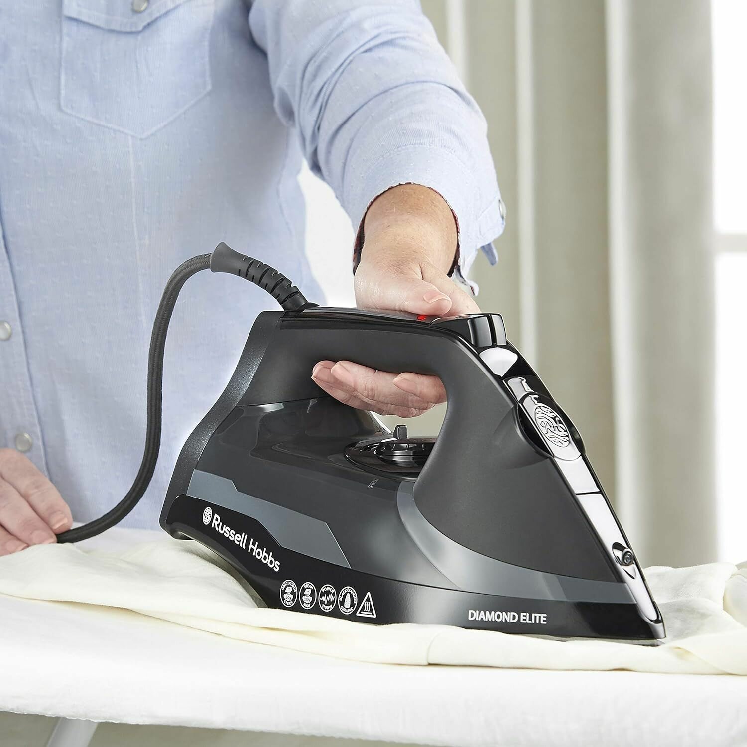 Паровой утюг Russell Hobbs 27000 Steam Iron 3100 Вт, 350 мл, черный - фотография № 2